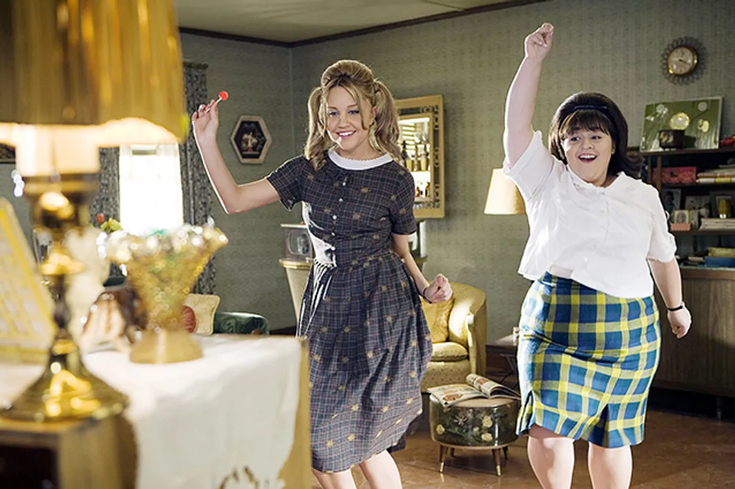 Amanda Bynes, Nikki Blonsky, Hairspray, New Line Cinema, Everett, 021916