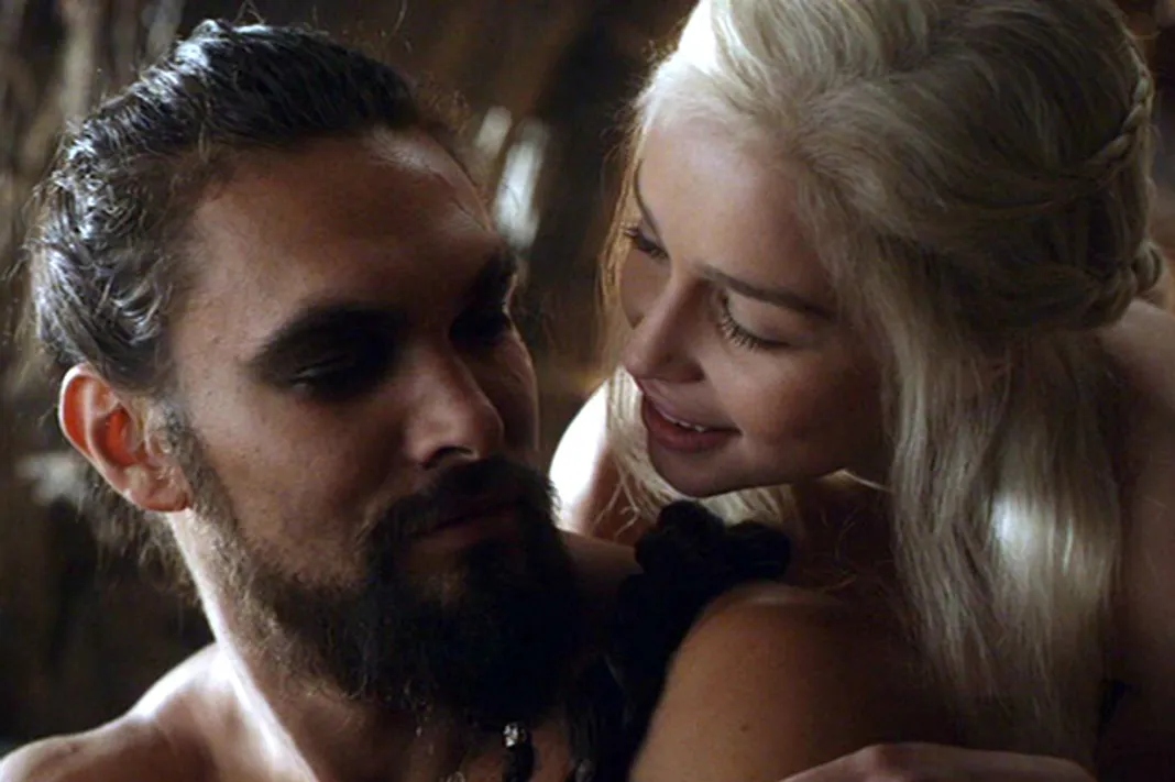Jason Momoa, Emilia Clarke, Game Of Thrones, HBO, 020816
