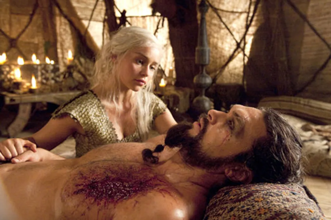 Jason Momoa, Emilia Clarke, Game Of Thrones, HBO, 061316