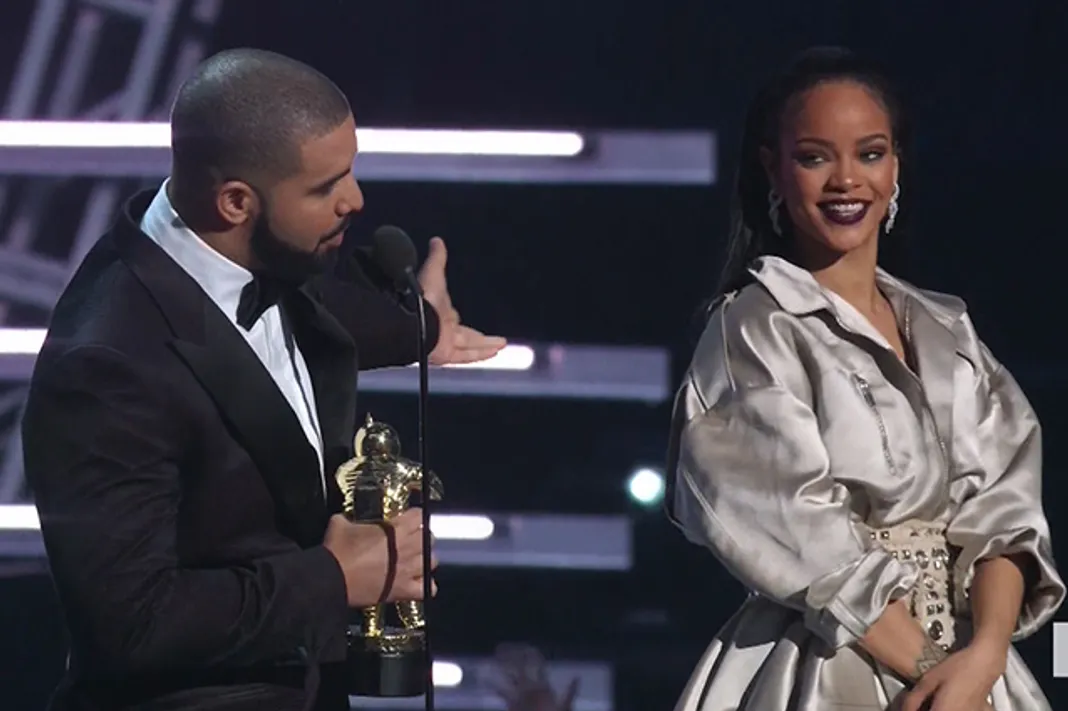 Rihanna-Drake-WENN-MTV-090216