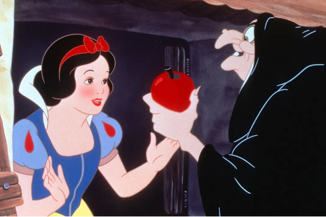 Snow-White-Disney-110116