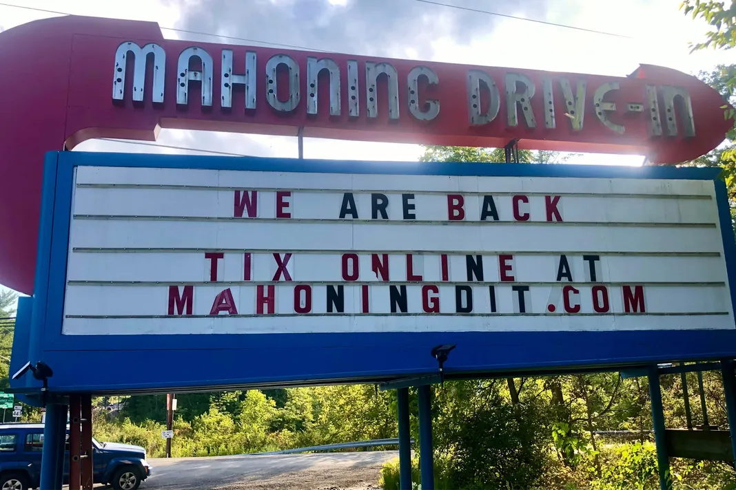 Mahoning Drive-In Sign