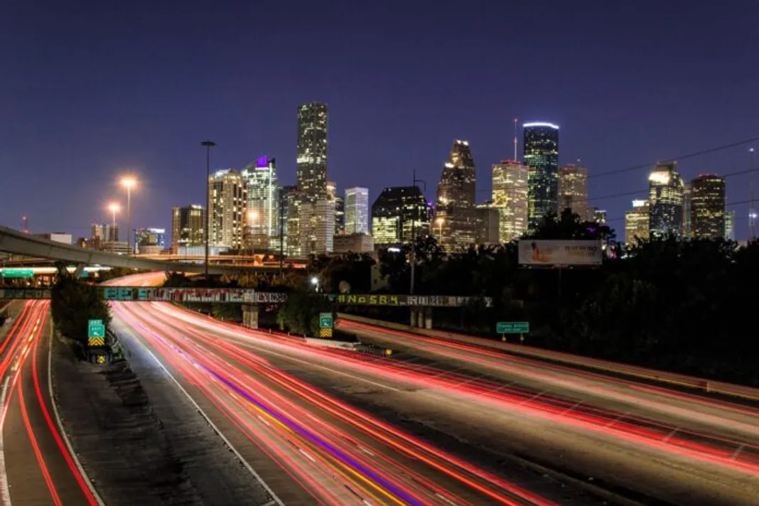 houston movie theaters- kevin hernandez