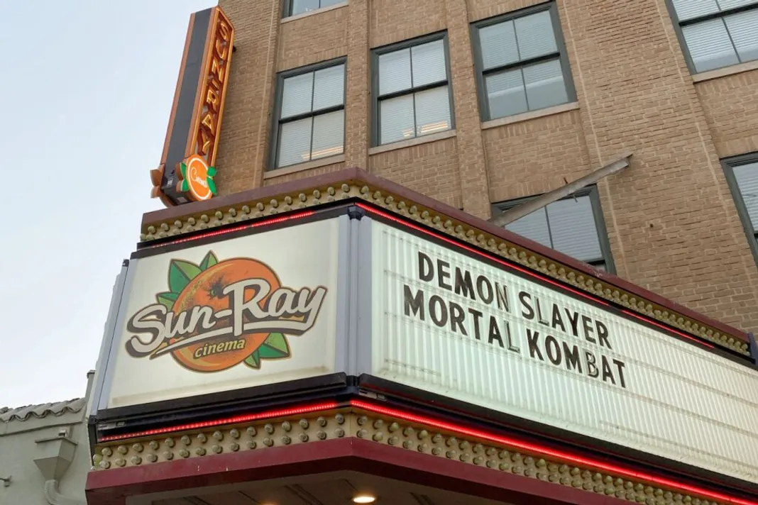 Jacksonville Movie Theaters A Complete Guide (2022/08/12) Tickets to