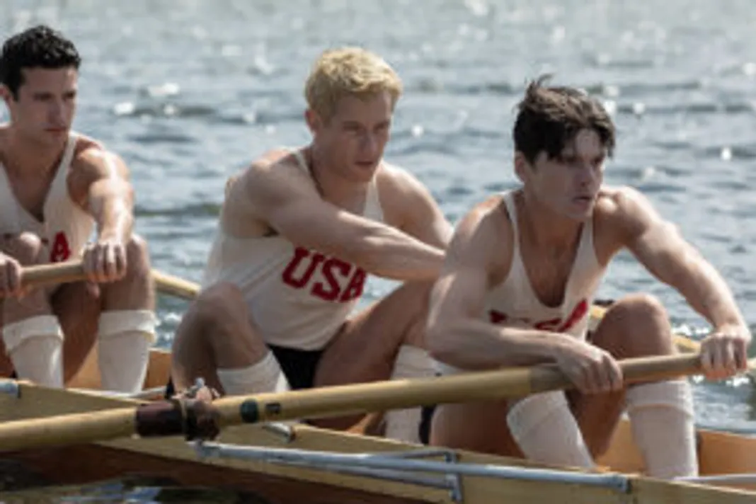 the-boys-in-the-boat_rowing-team_film-still