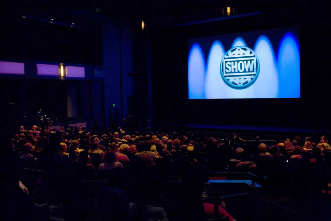 Theatre Palm Atmosphere - Credit: Pamela Gentile