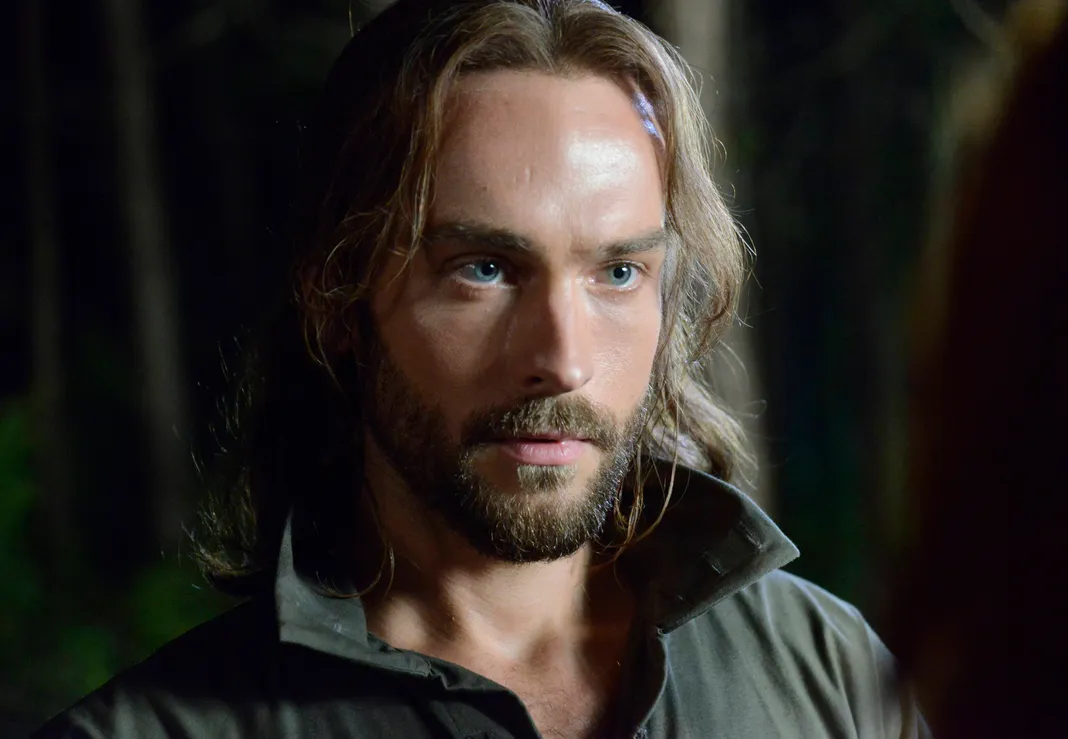 Meet Tom Mison Your Newest Crush with An Accent