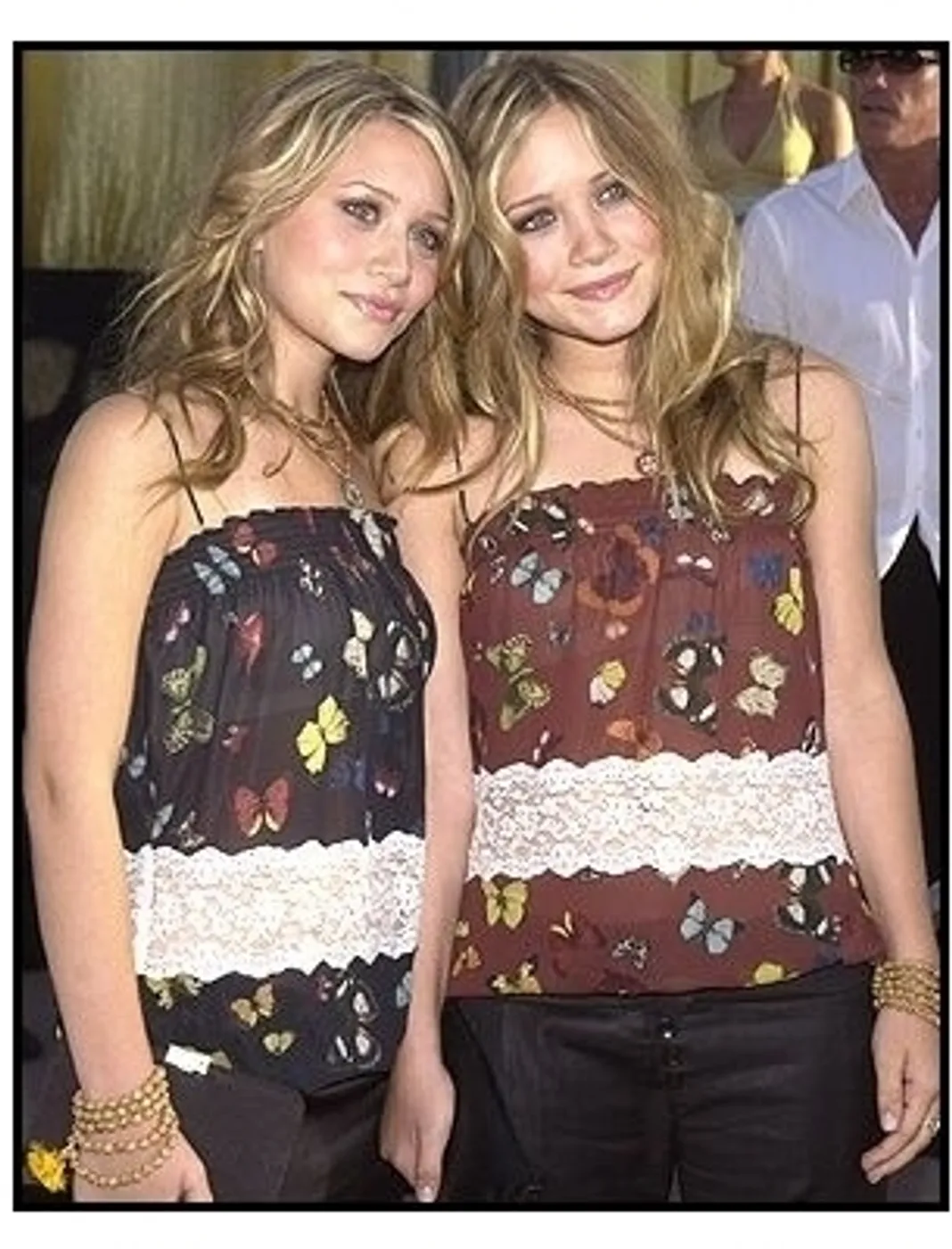 Austin Powers in Goldmember Premiere: Mary Kate and Ashley Olsen