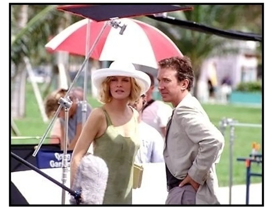Big Trouble movie still: Rene Russo and Tim Allen on the set of 