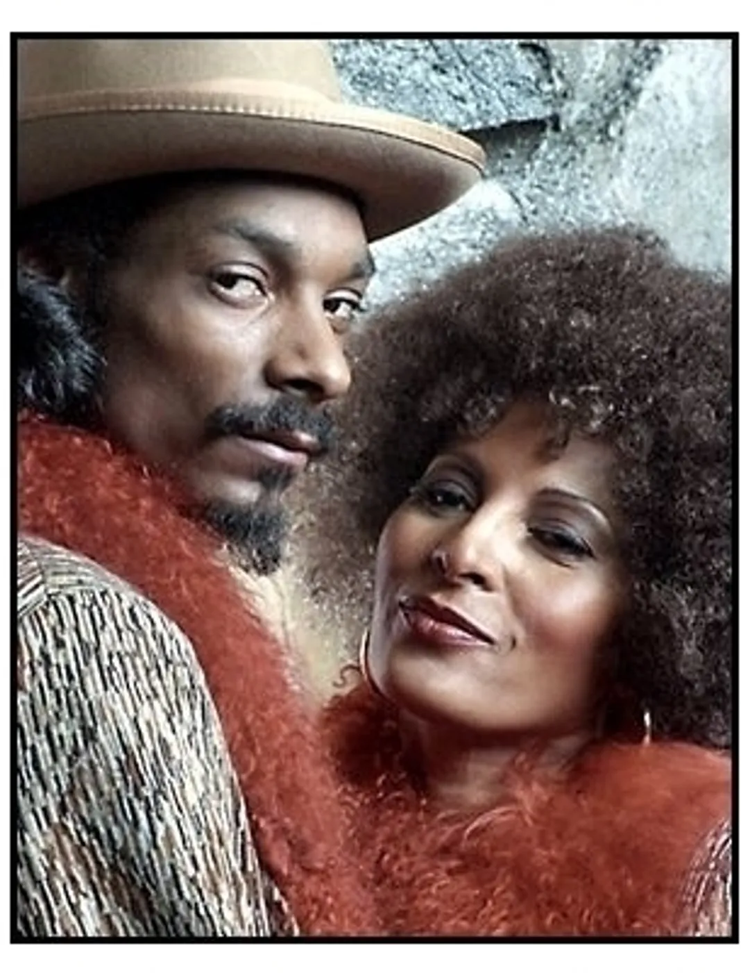 Bones movie still: Snoop Dogg as Jimmy Bones and Pam Grier as Pearl