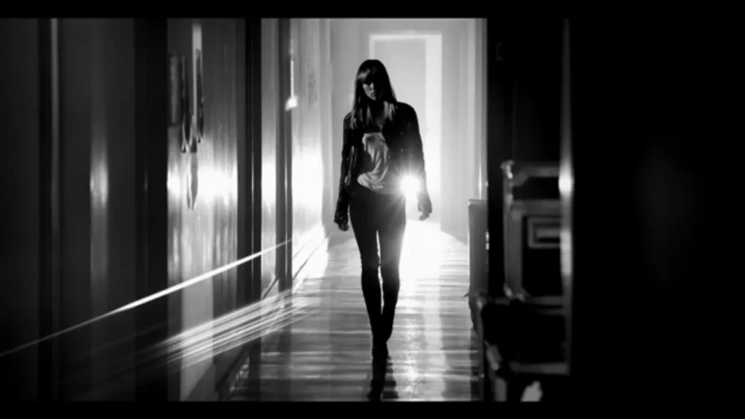 Burberry Brit Rhythm, Suki Waterhouse