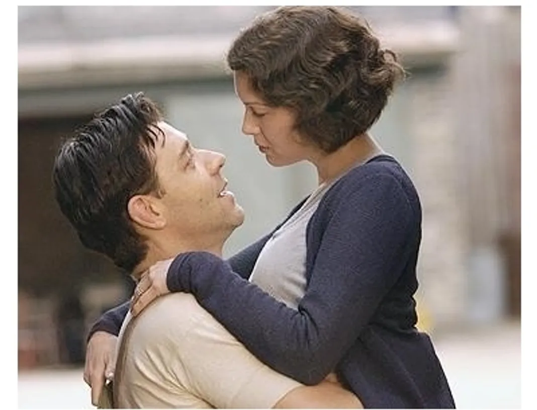 Cinderella Man Movie Stills: Russell Crowe and Renee Zellweger