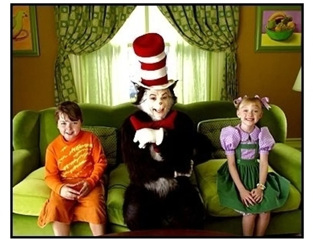 Dr. Seuss' The Cat in the Hat - movie still: Mike Myers in Dr. Seuss' The Cat in the Hat