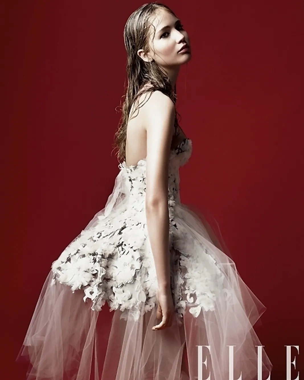 ELLE Magazine April 2012 Issue: Jennifer Lawrence