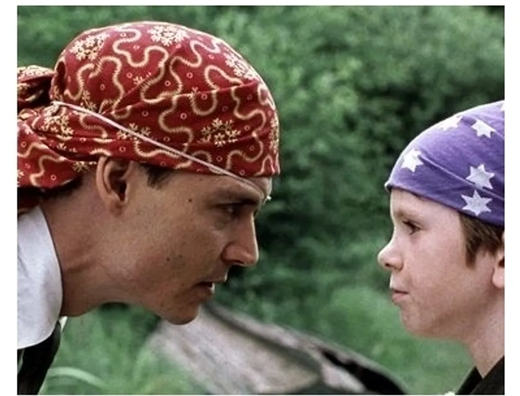 Finding Neverland Movie Stills: Johnny Depp and Freddie Highmore 