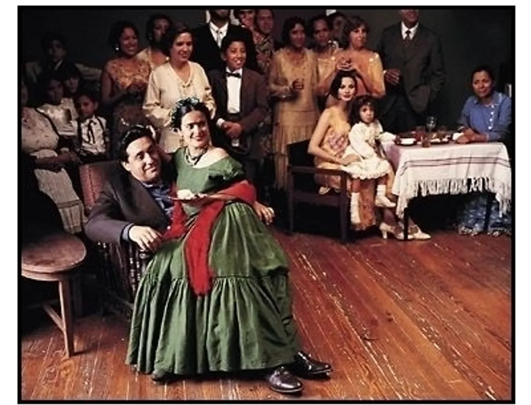 Frida movie still: Salma Hayek and Alfred Molina in 