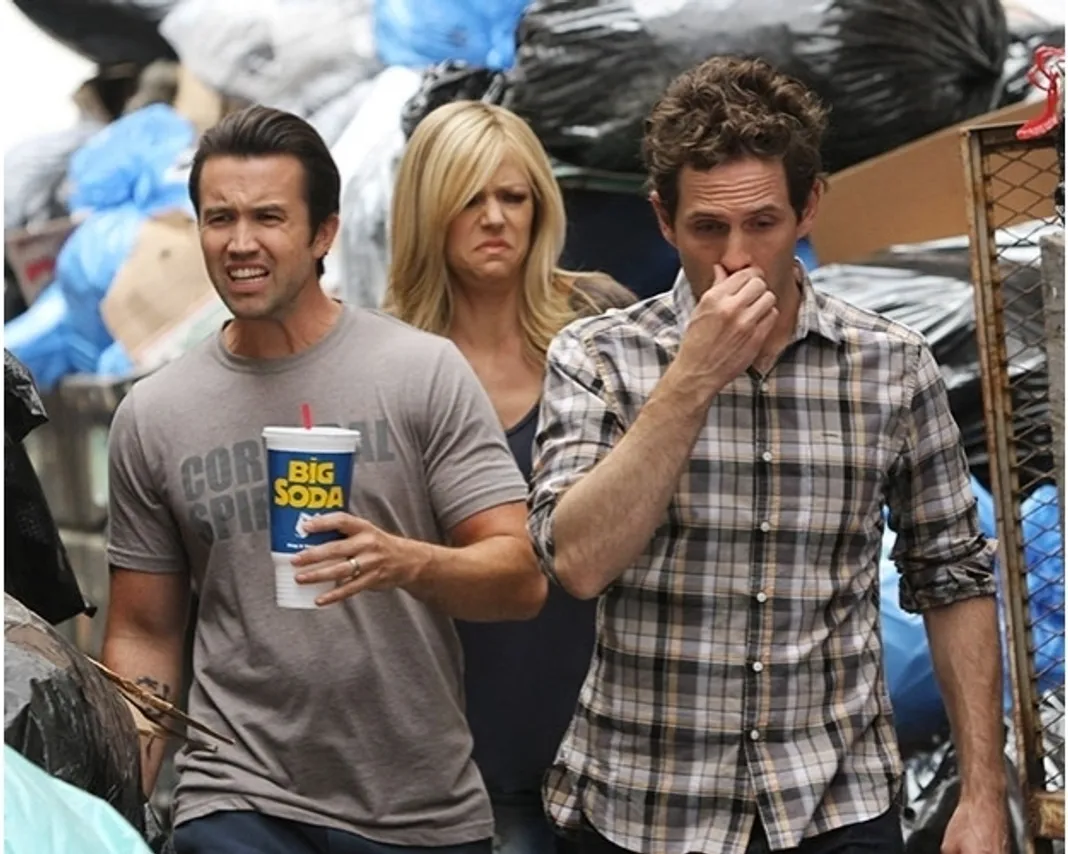 It's Always Sunny in Philadelphia, Trash Cleanup