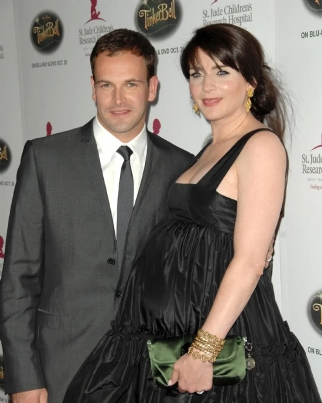 Jonny Lee Miller and Michele Hicks