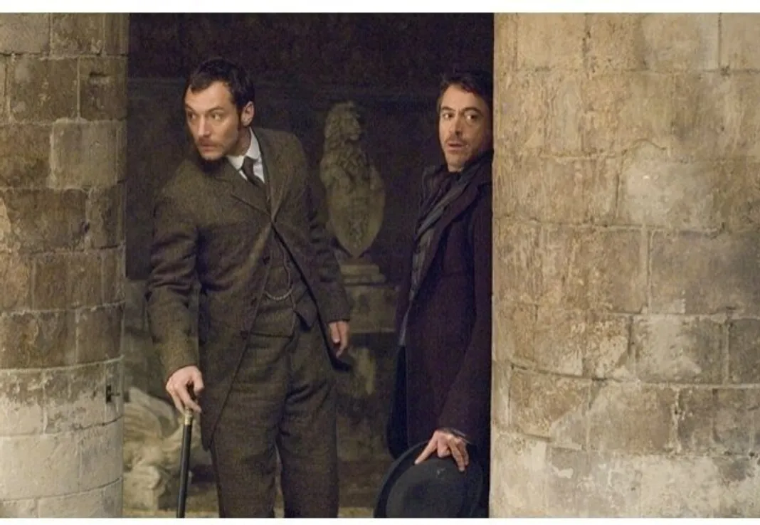 Jude Law and Robert Downey Jr. in 'Sherlock Holmes'