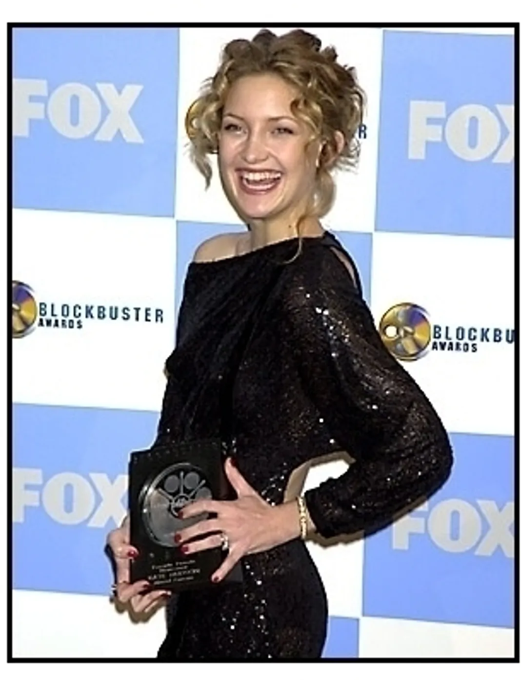 Kate Hudson backstage at the 2001 Blockbuster Entertainment Awards