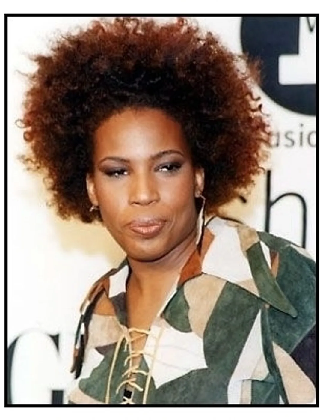 Macy Gray at the 2000 VH-1 / Vogue Fashion Awards