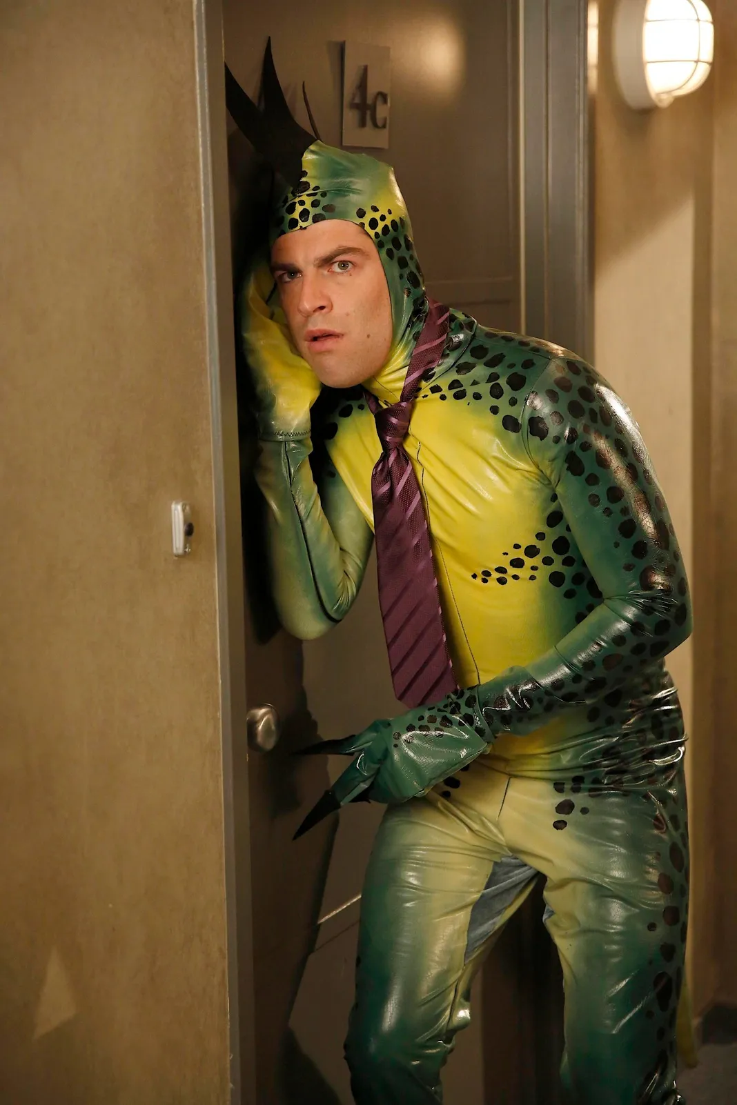 Who Had The Best Halloween Costume on New Girl? (20131028)- Tickets to  Movies in Theaters, Broadway Shows, London Theatre & More | Hollywood.com