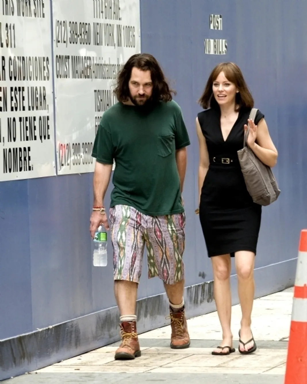 Paul Rudd and Elizabeth Banks on the set of 'My Idiot Brother', New York City, USA - 07.14.10