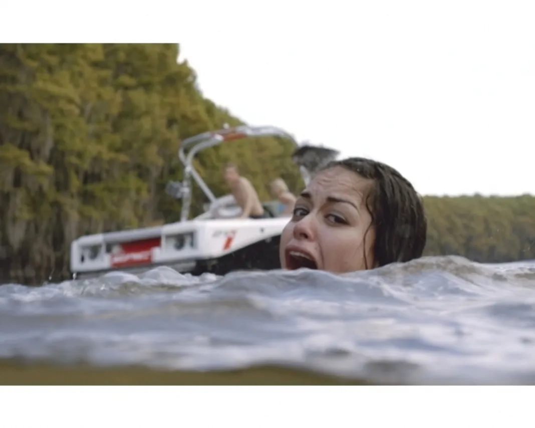 Shark Night 3D: Alyssa Diaz