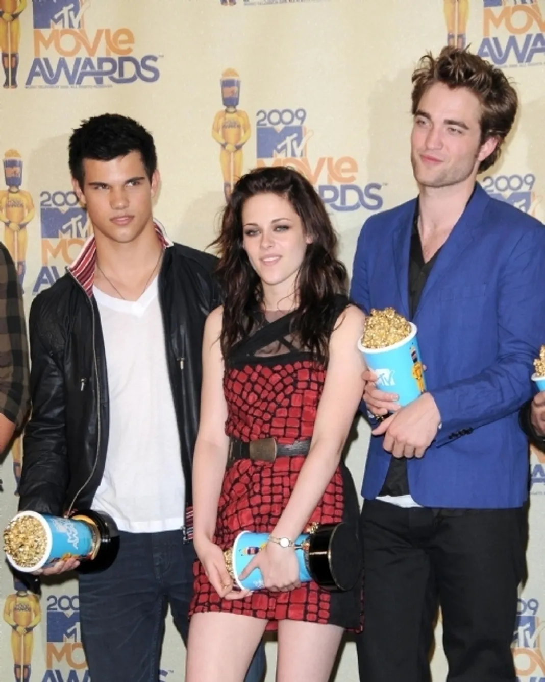 Taylor Lautner with Kristen Stewart and Robert Pattinson