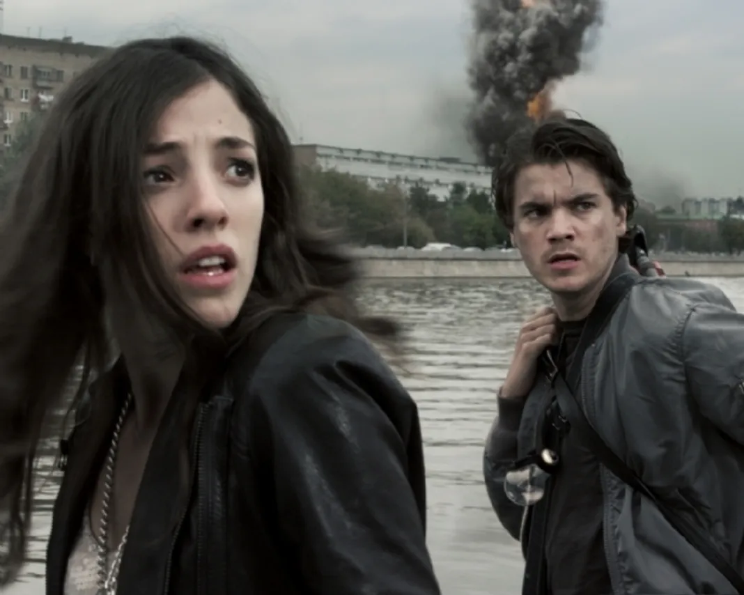 The Darkest Hour: Olivia Thirlby, Emile Hirsch
