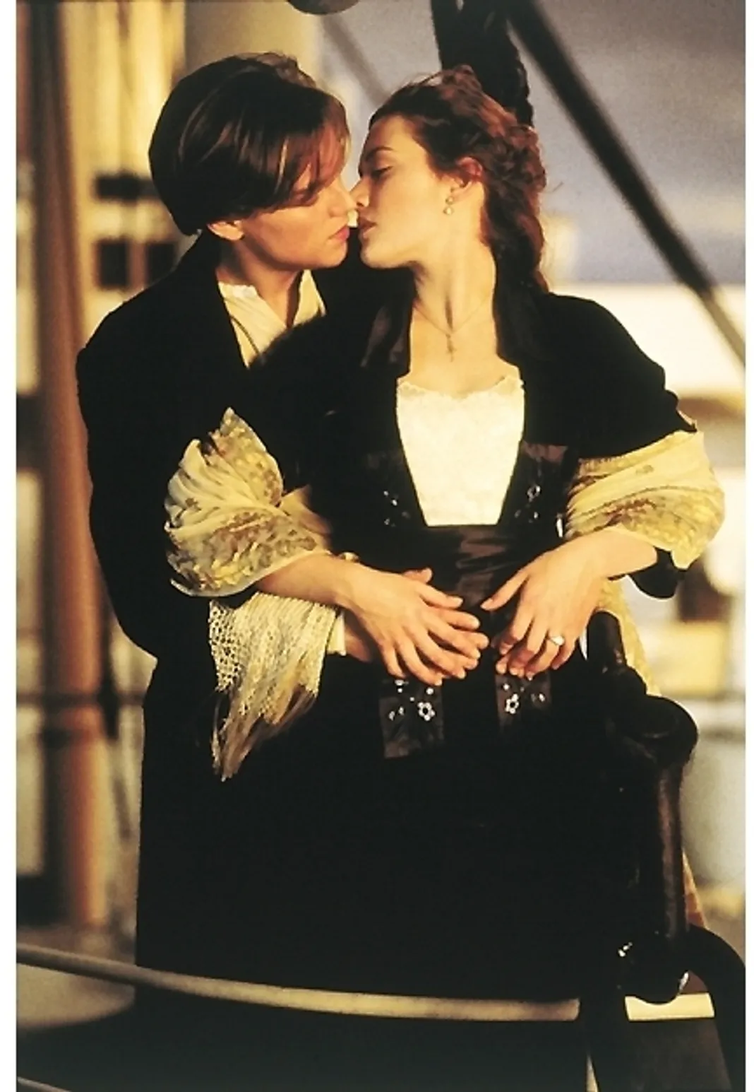 'Titanic' Movie Stills: Leonardo DiCaprio and Kate Winslet