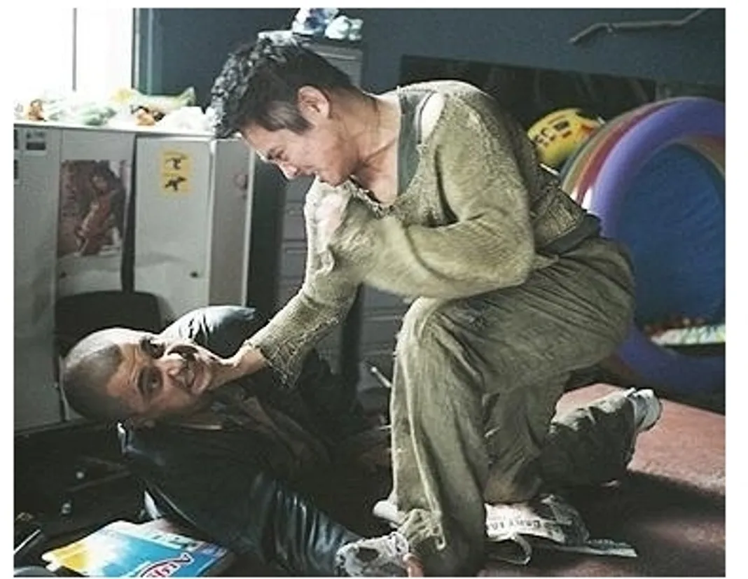 Unleashed (DVD, 2005, Unrated ) Jet Li, Morgan Freeman, Bob Hoskins Martial  Arts, image size:1068x827